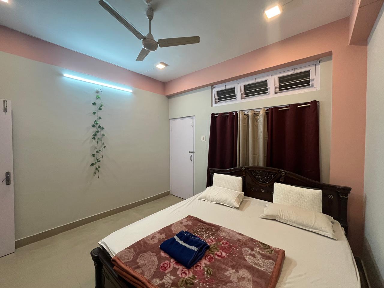Fully Furnished 3bhk in Maniram Dewan Rd, Krishna Nagar, Chandmari, Guwahati, Assam, India for Rent
